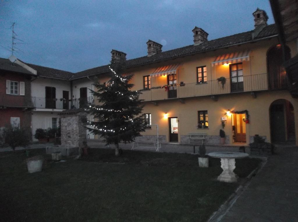 B&B Il Giarolo Cameriano Exteriör bild
