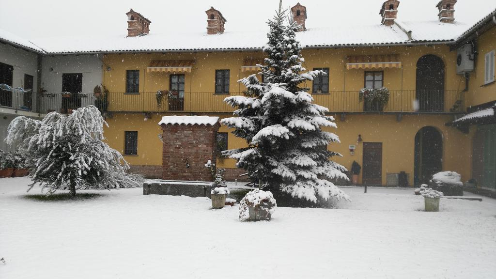 B&B Il Giarolo Cameriano Exteriör bild